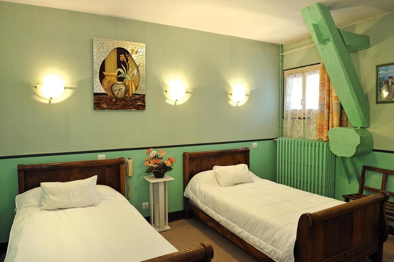 Logis Hostellerie Du Cheval Blanc Сент-Мор-де-Турен Екстер'єр фото