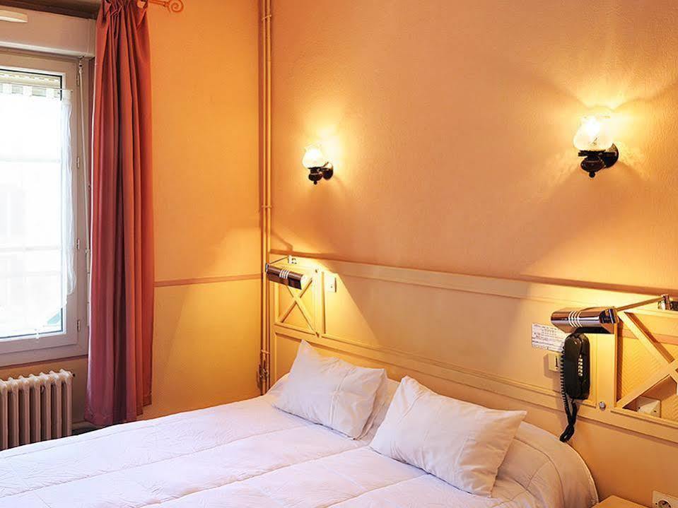 Logis Hostellerie Du Cheval Blanc Сент-Мор-де-Турен Екстер'єр фото
